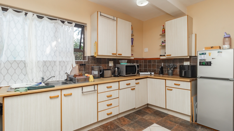 4 Bedroom Property for Sale in Table View Western Cape